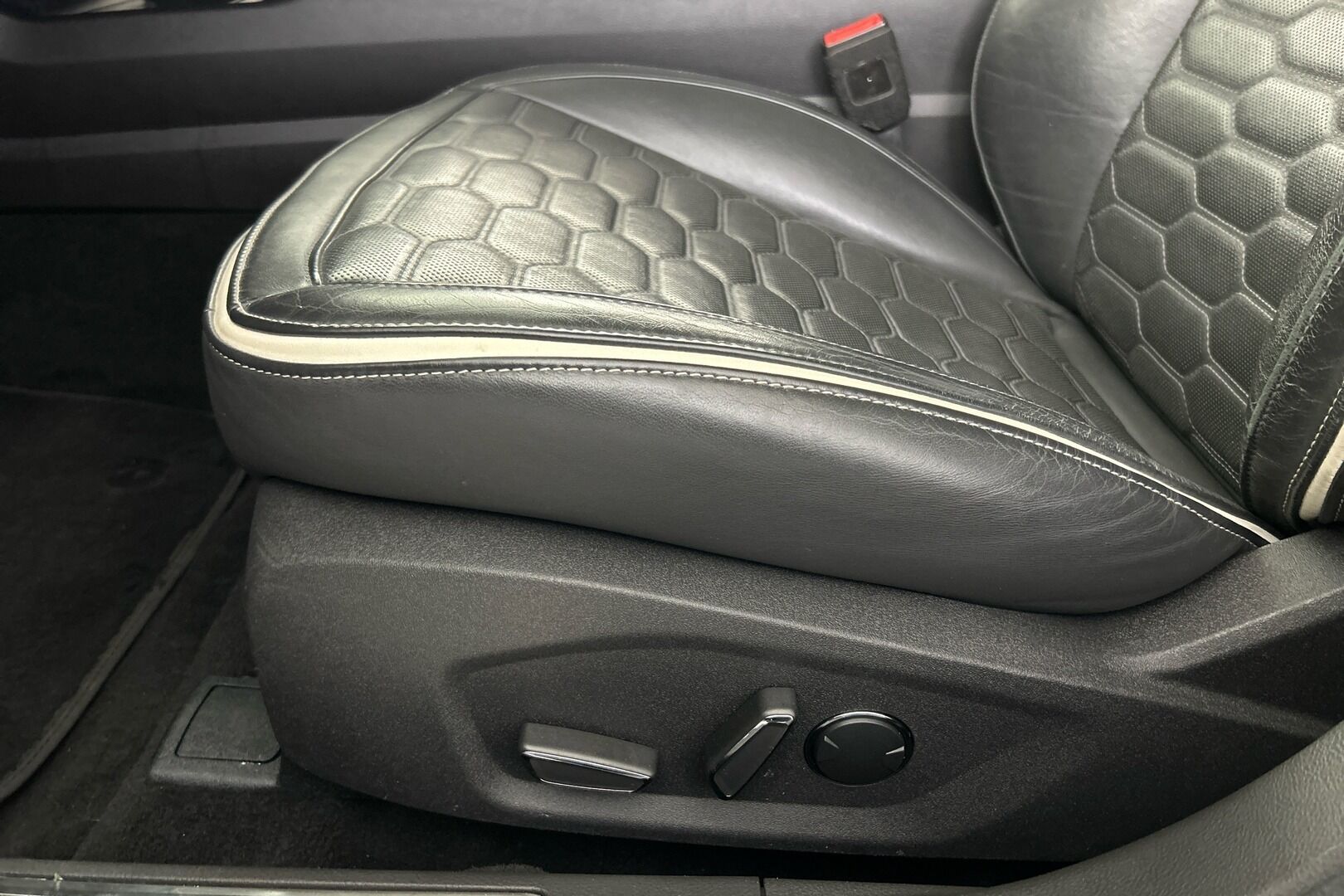 Ford Mondeo iso kuva 22