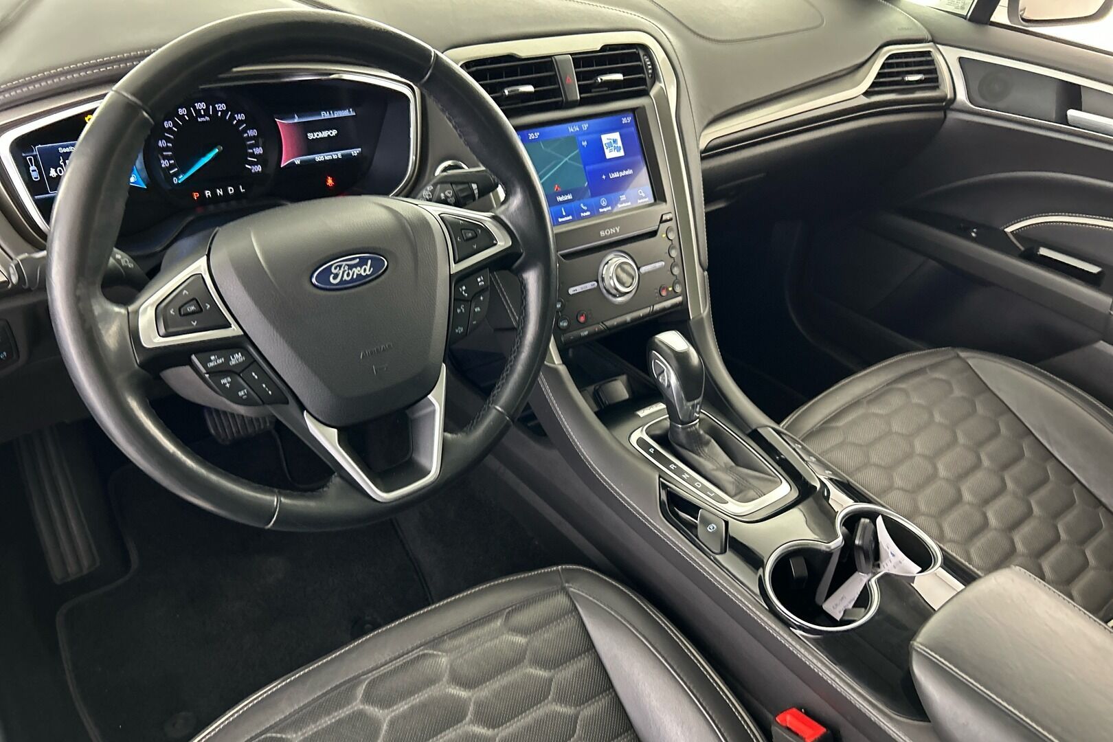 Ford Mondeo iso kuva 3