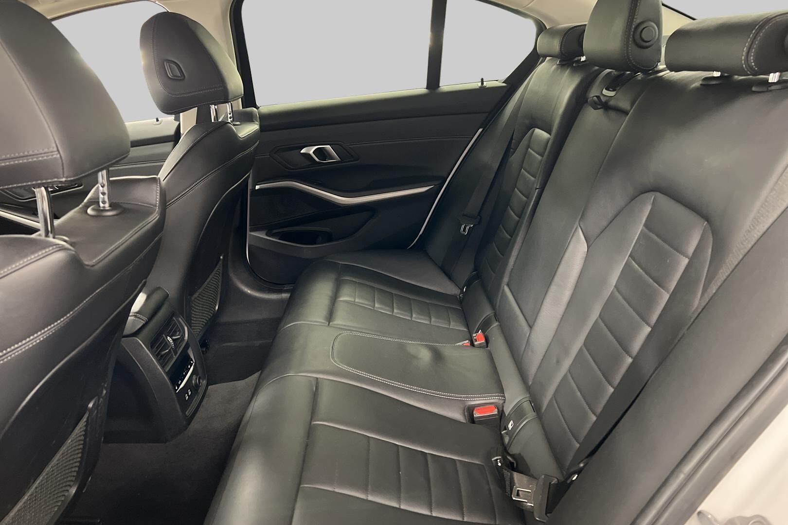 BMW 3-sarja iso kuva 10