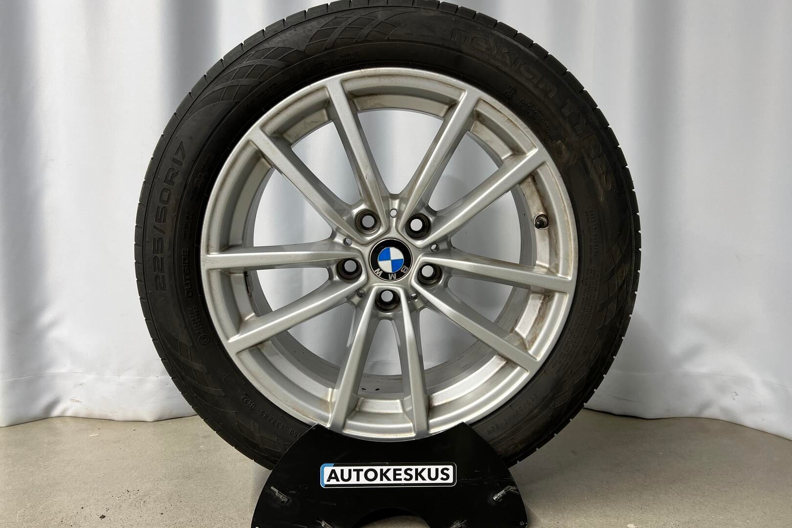 BMW 3-sarja iso kuva 19