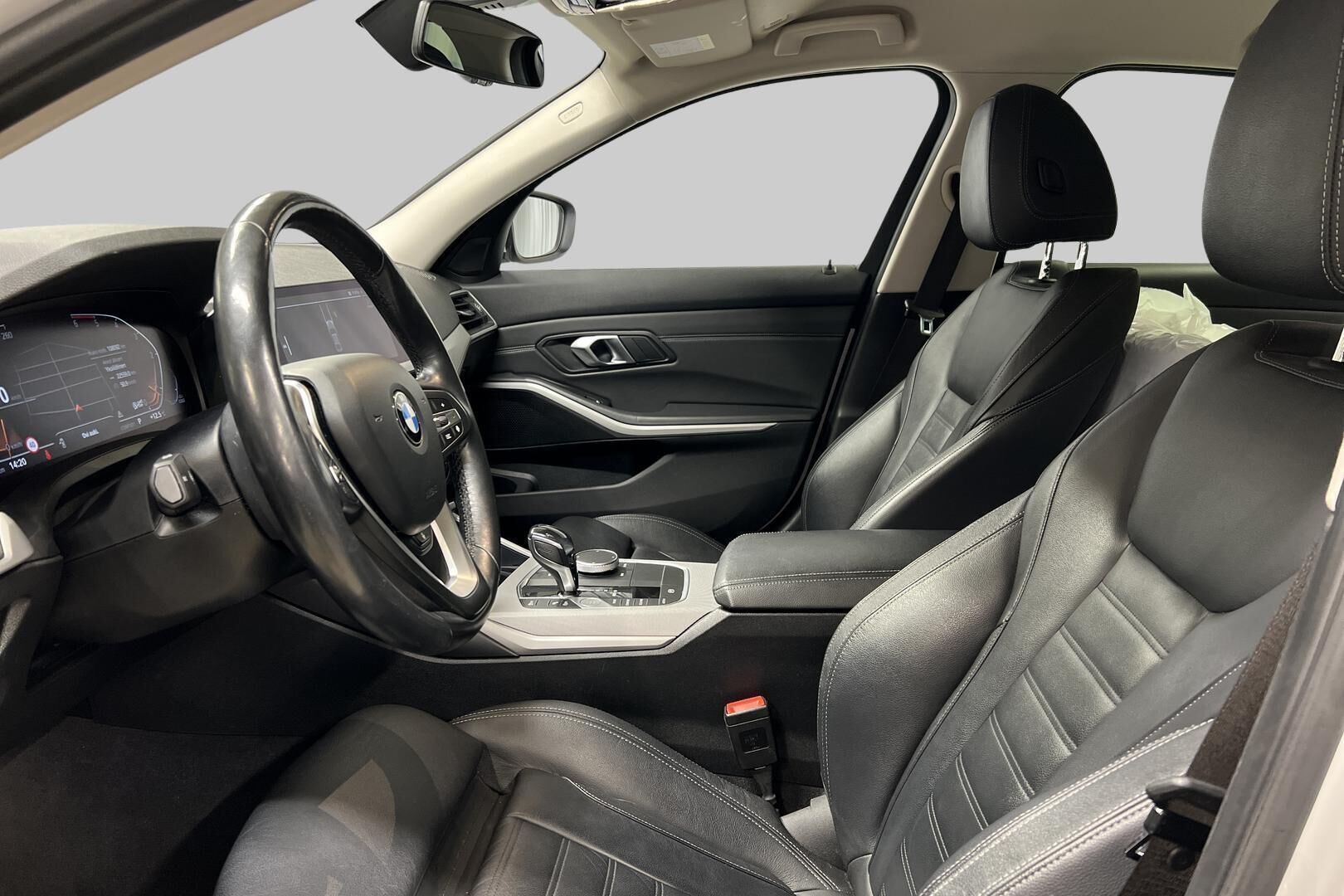 BMW 3-sarja iso kuva 9