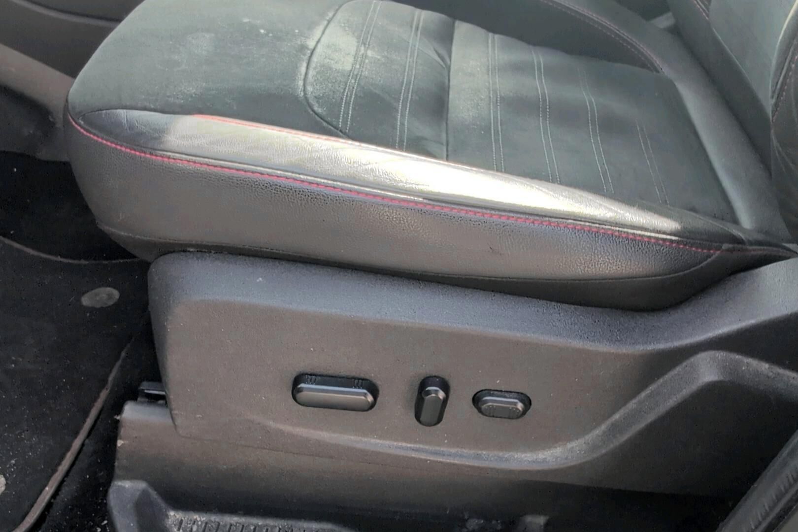 Ford Kuga iso kuva 4