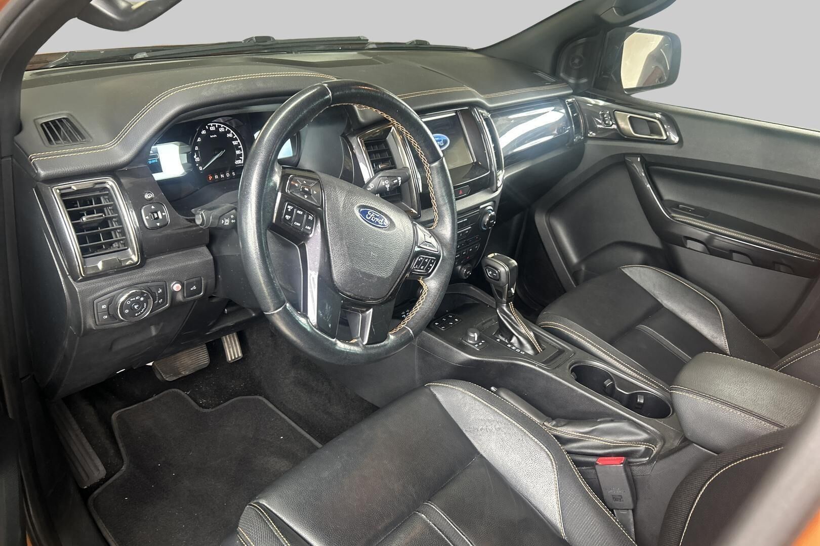 Ford Ranger iso kuva 1