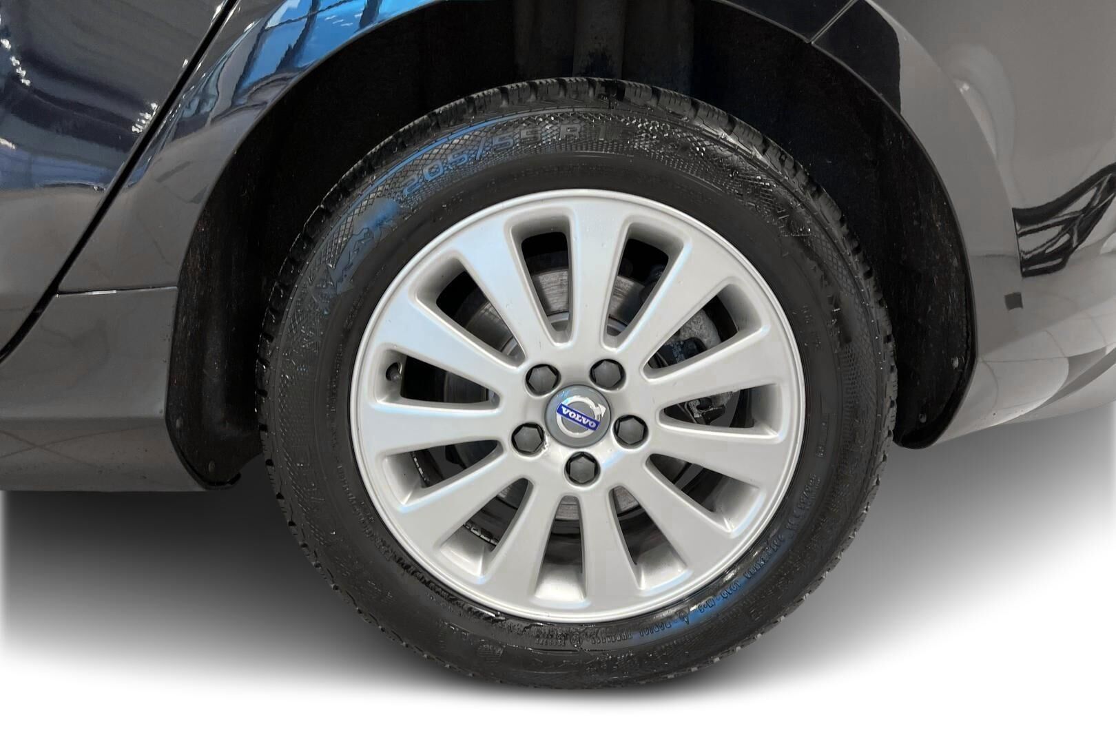 Volvo V40 iso kuva 13