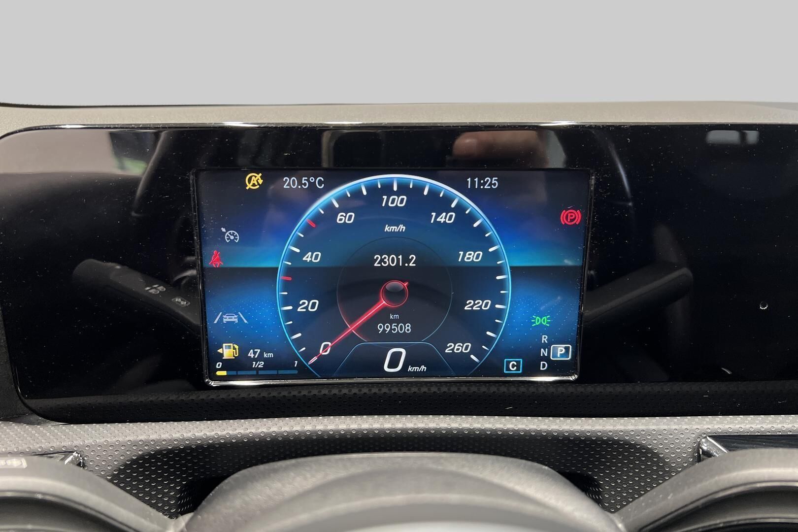Mercedes-Benz A iso kuva 9
