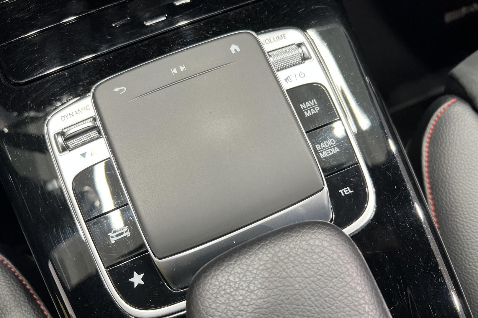 Mercedes-Benz A iso kuva 13