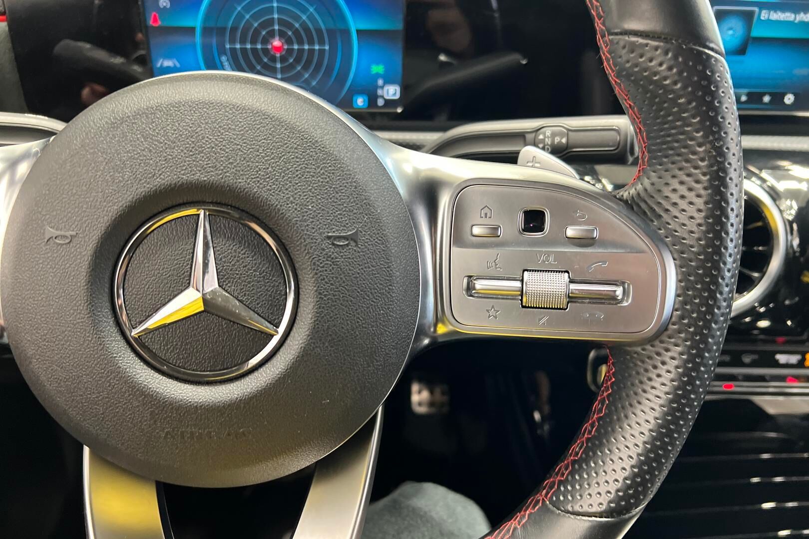 Mercedes-Benz A iso kuva 16