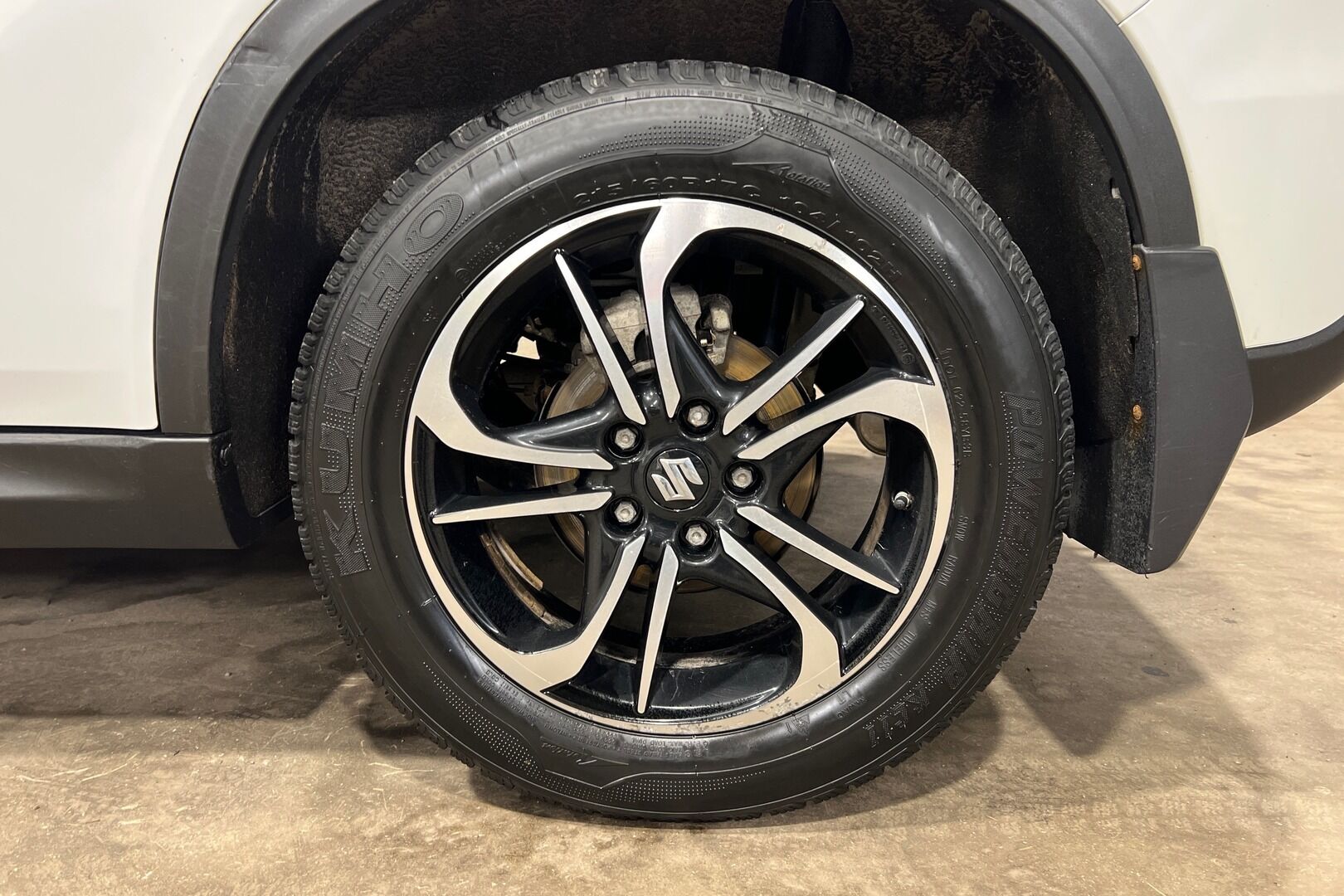 Suzuki Vitara iso kuva 9