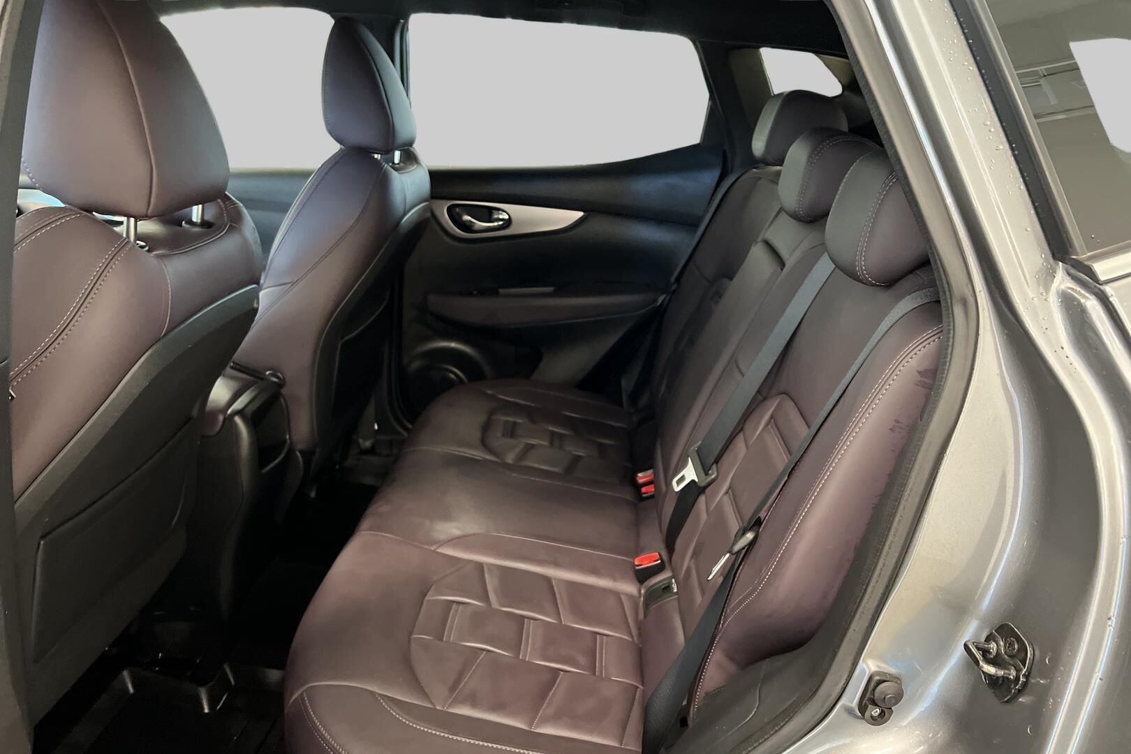Nissan Qashqai iso kuva 10