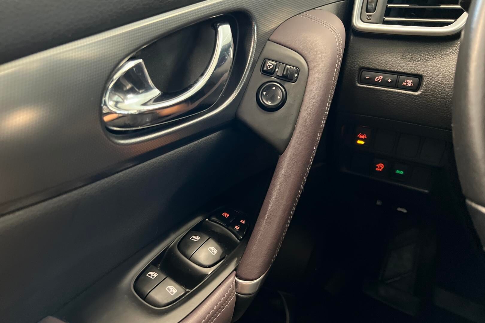 Nissan Qashqai iso kuva 20