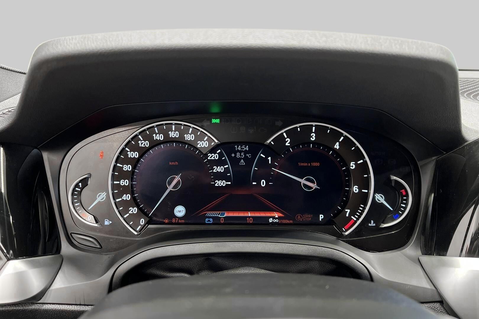 BMW 3-SARJA iso kuva 14