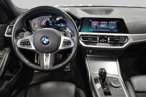 BMW 3-SARJA esikatselu 2