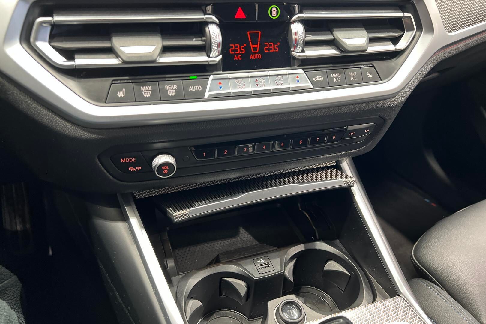 BMW 3-SARJA iso kuva 20