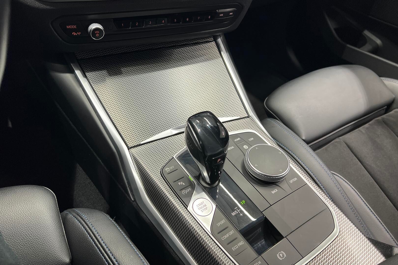 BMW 3-SARJA iso kuva 21