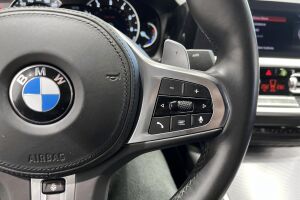 BMW 3-SARJA esikatselu 26