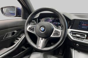 BMW 3-SARJA esikatselu 31