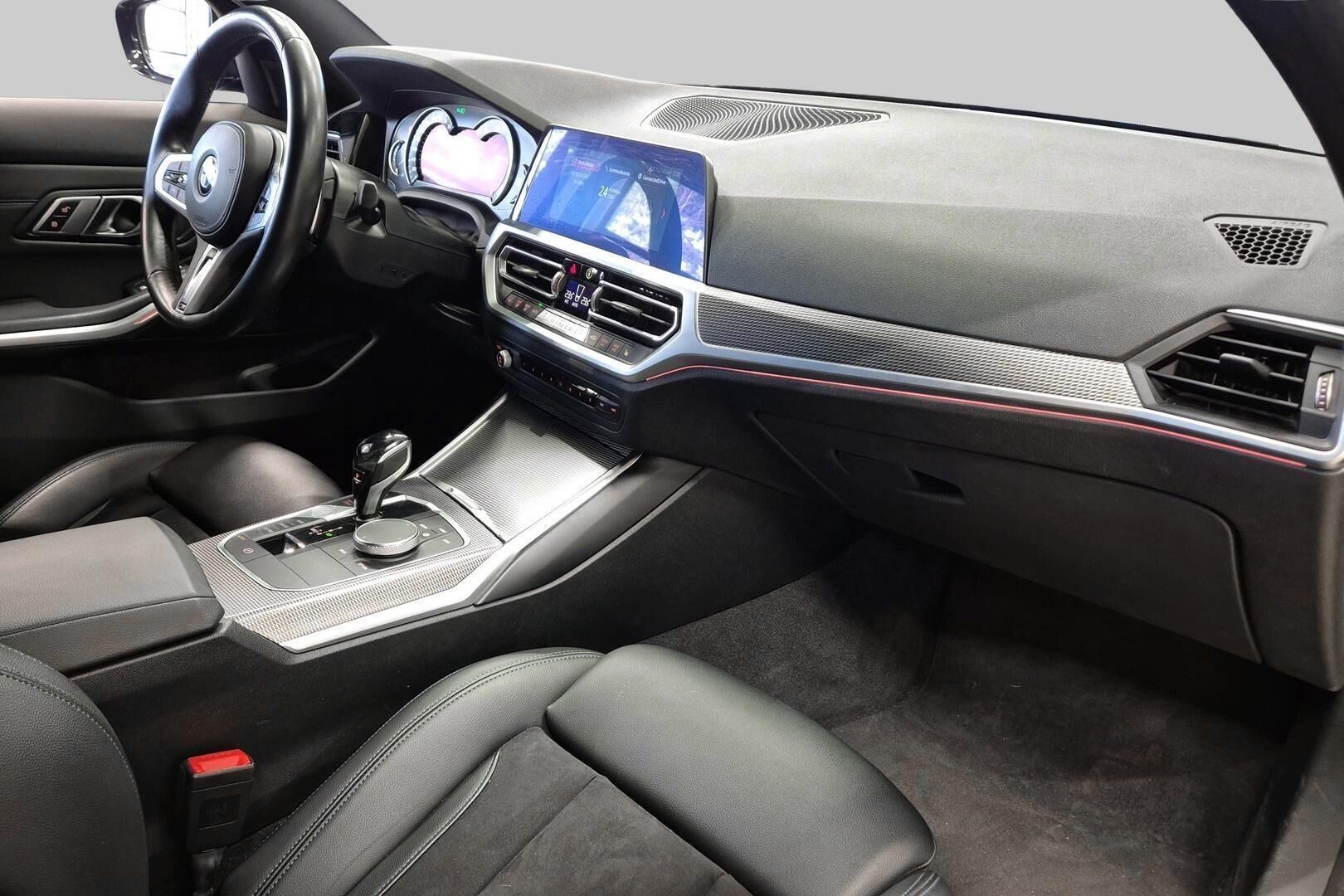 BMW 3-SARJA iso kuva 5