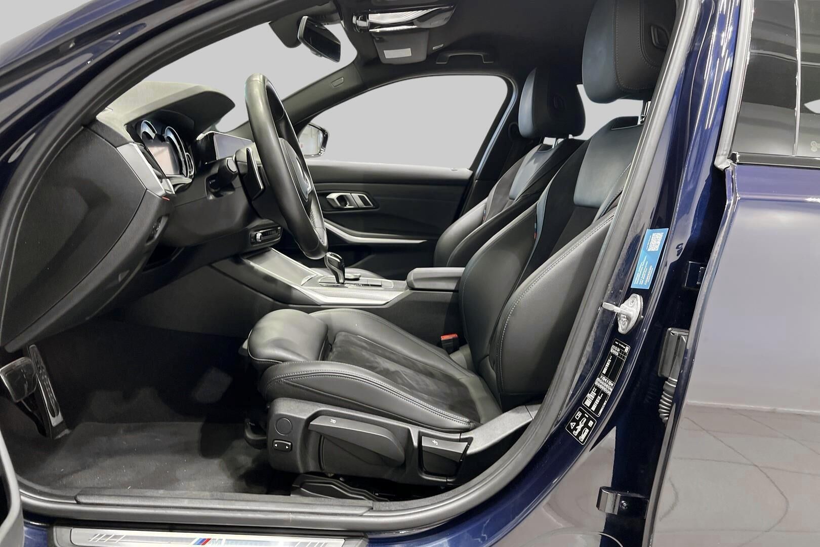 BMW 3-SARJA iso kuva 9