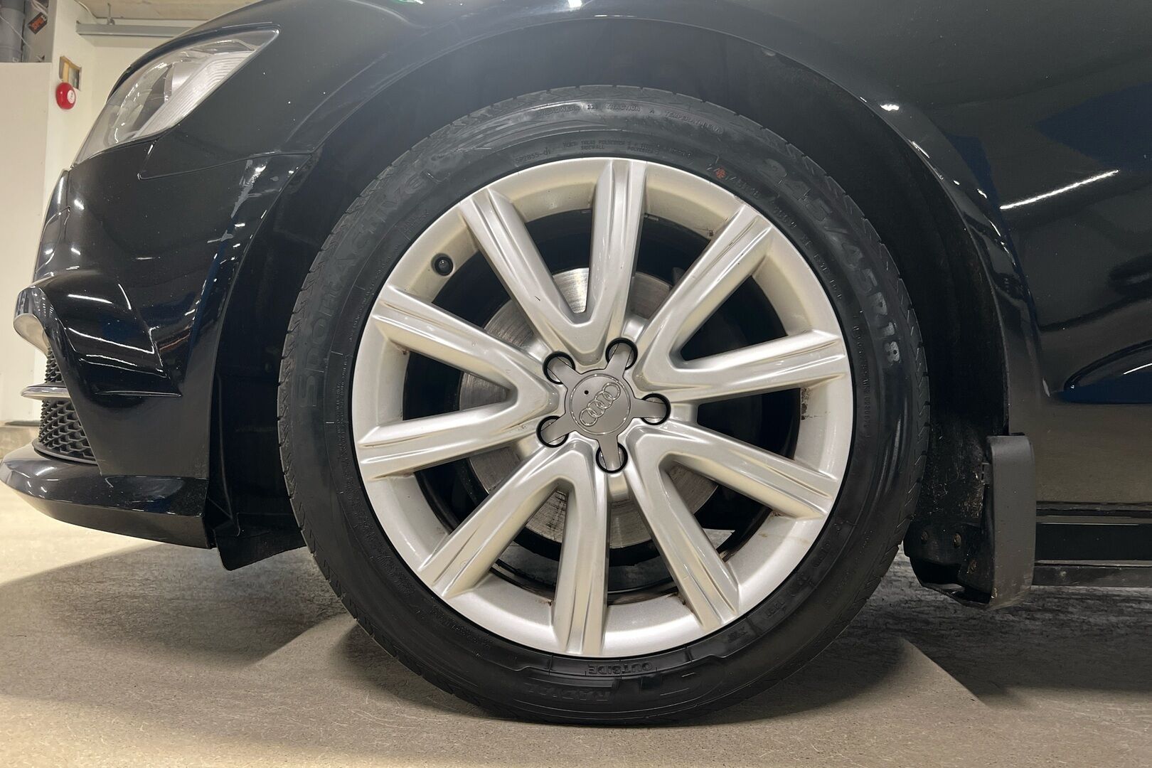 Audi A6 iso kuva 15