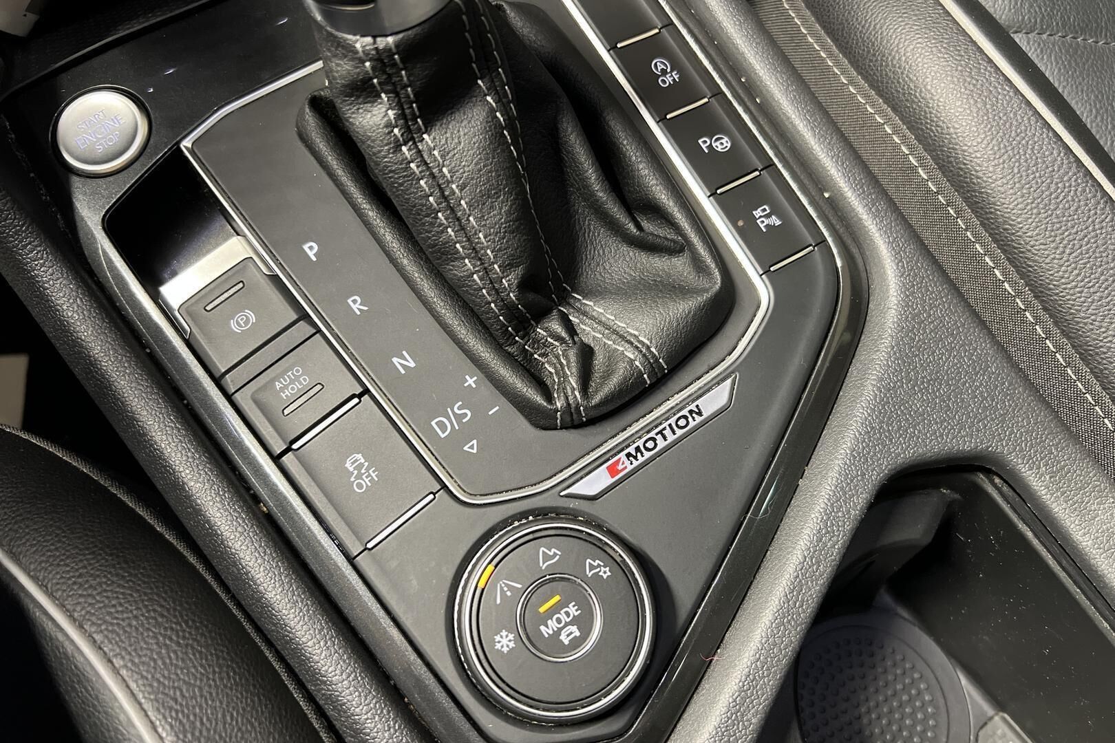 Volkswagen Tiguan iso kuva 16