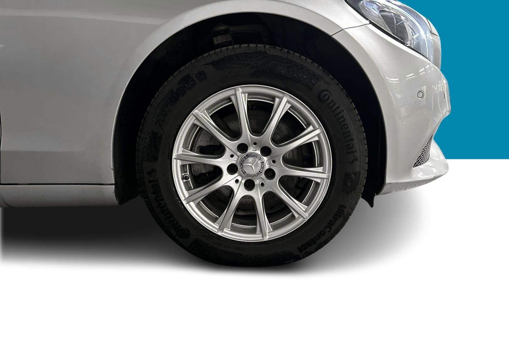Mercedes-Benz C iso kuva 13