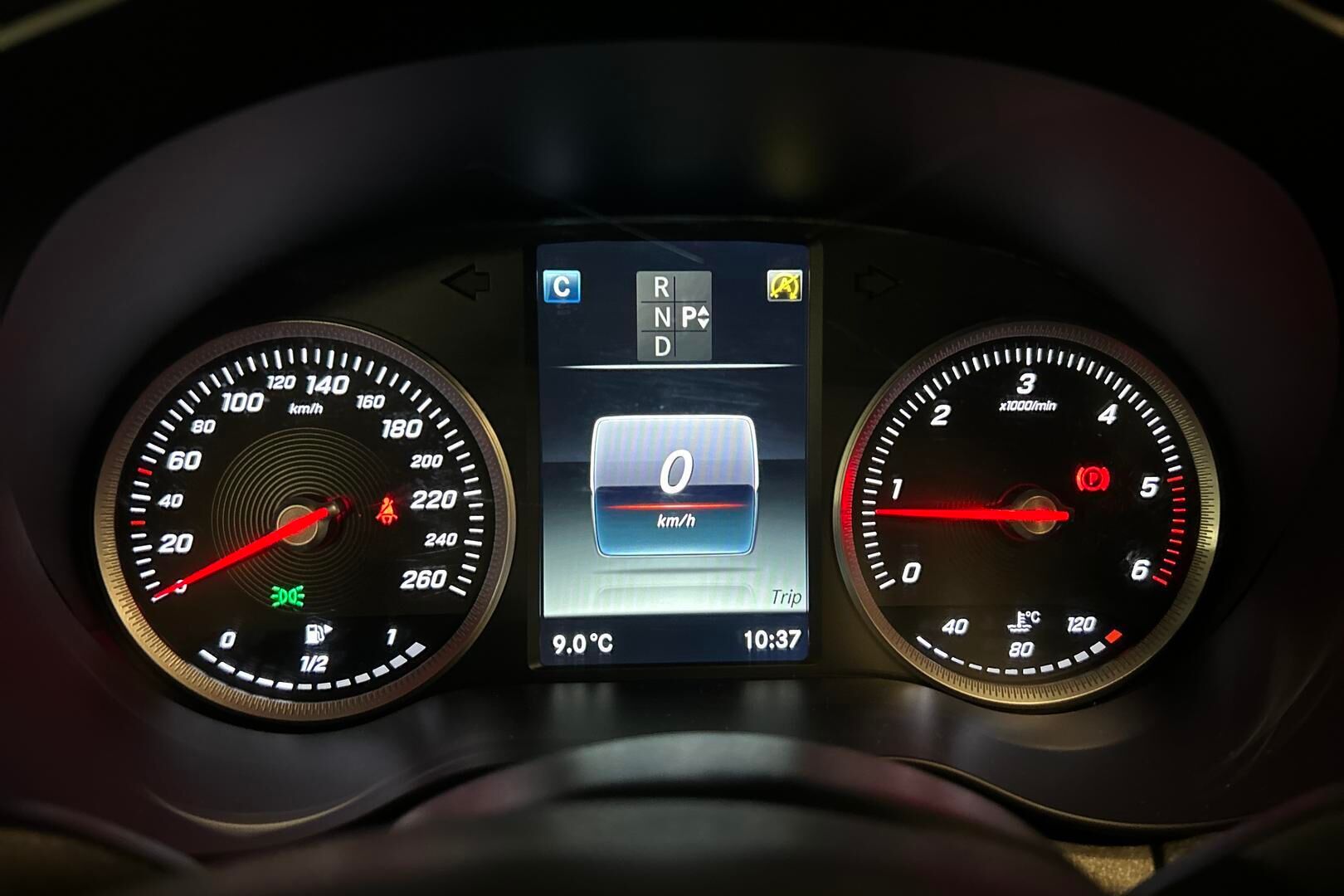 Mercedes-Benz C iso kuva 15