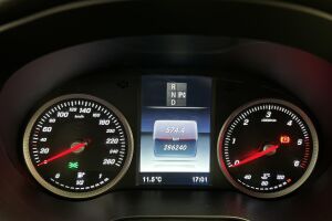 Mercedes-Benz C esikatselu 18