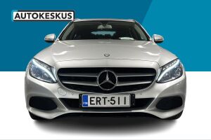 Mercedes-Benz C esikatselu 2