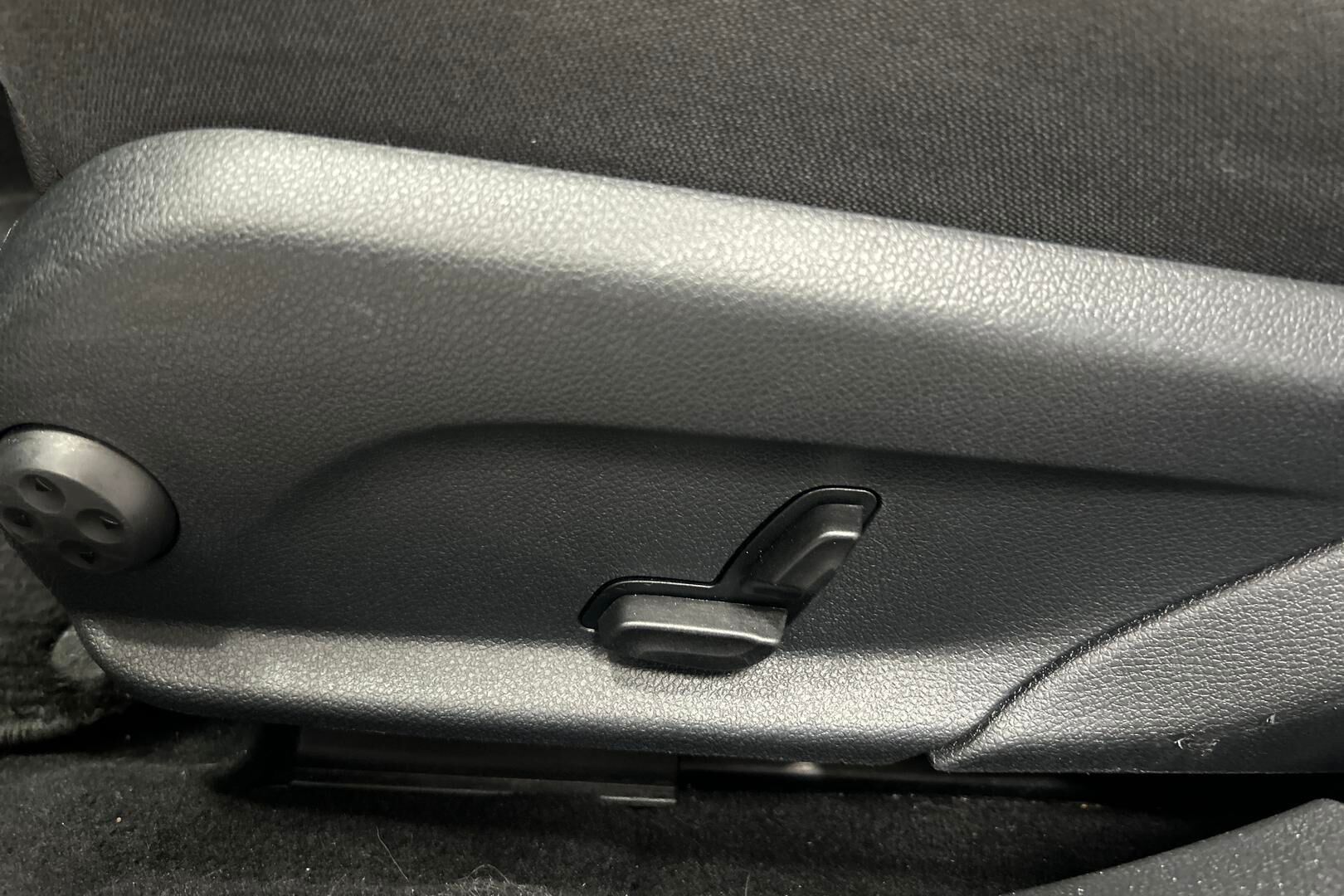 Mercedes-Benz C iso kuva 30