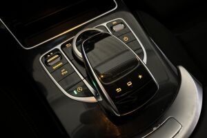 Mercedes-Benz C esikatselu 30