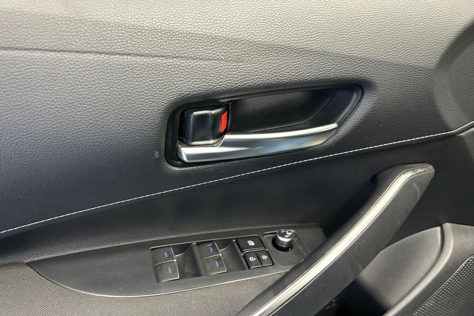 Toyota Corolla iso kuva 23