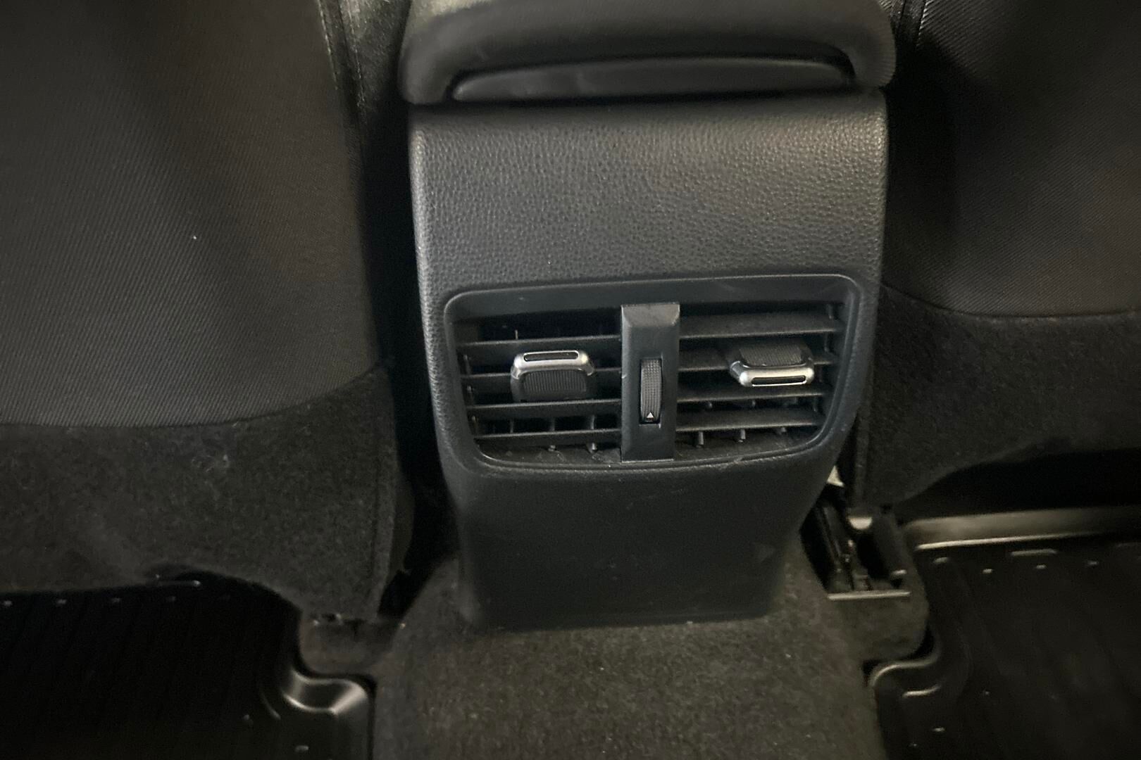 Toyota Corolla iso kuva 25