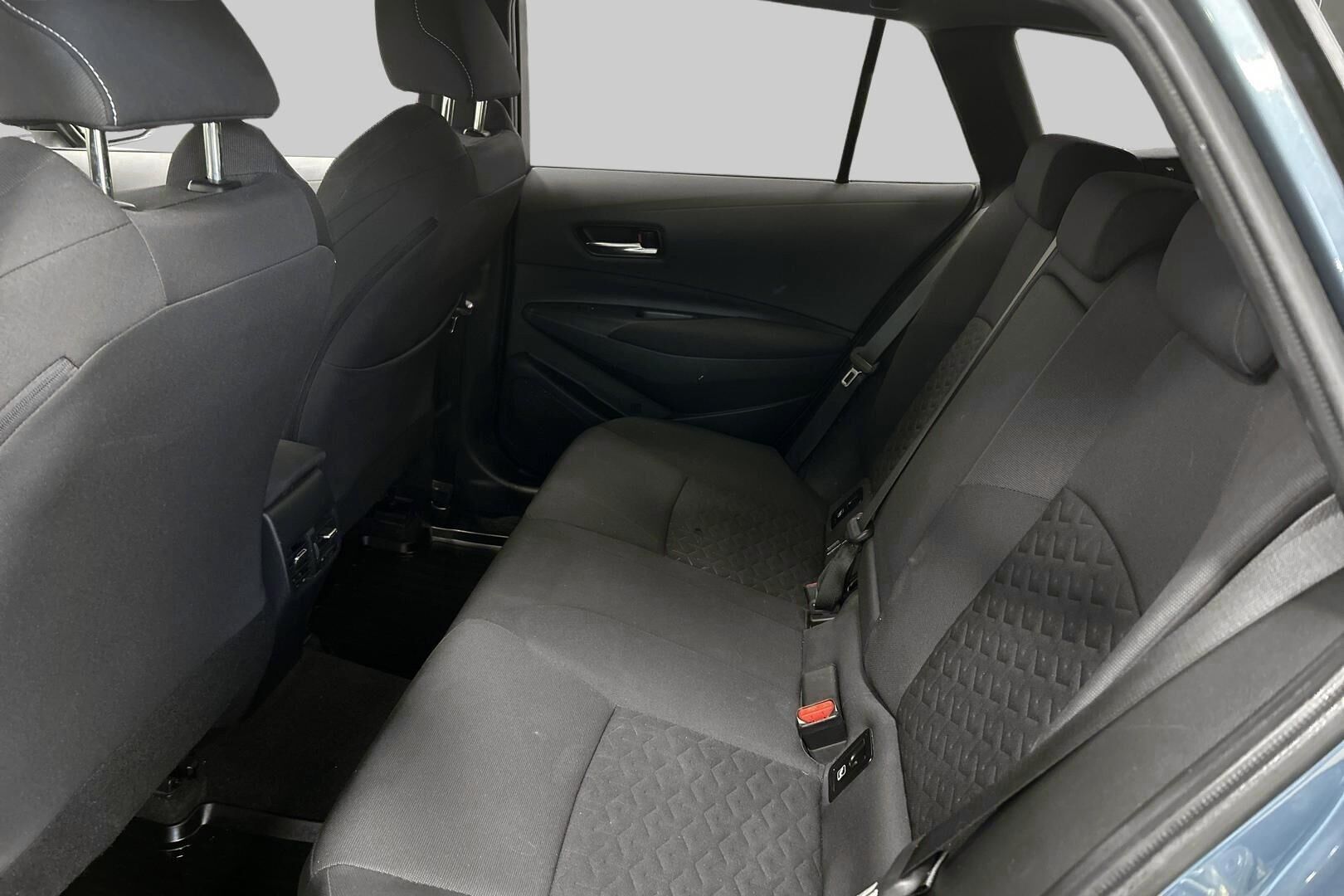 Toyota Corolla iso kuva 9