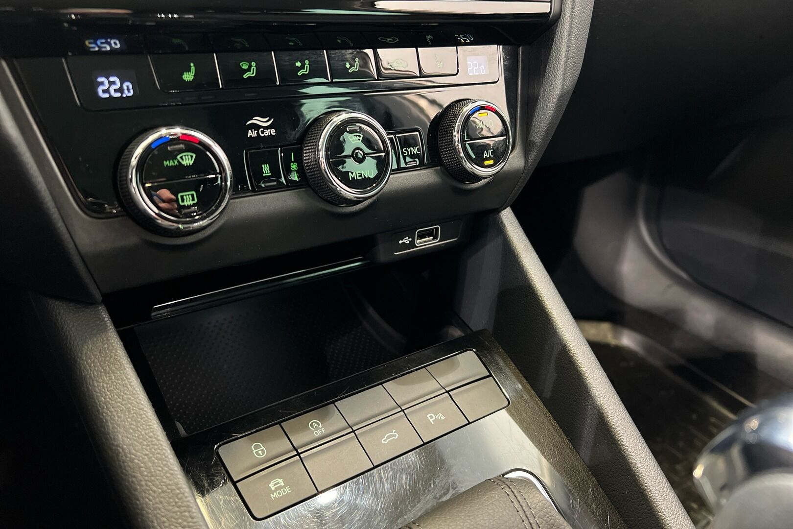 Skoda Octavia iso kuva 43