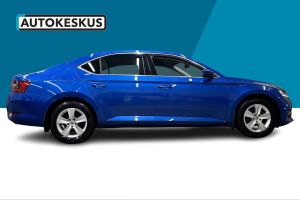 Skoda Superb esikatselu 4