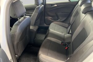 Opel Astra esikatselu 4