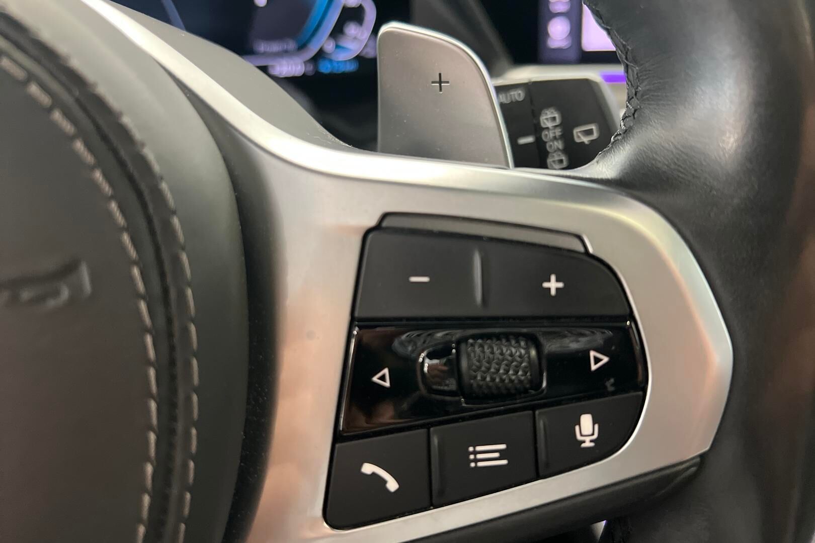 BMW X5 iso kuva 16
