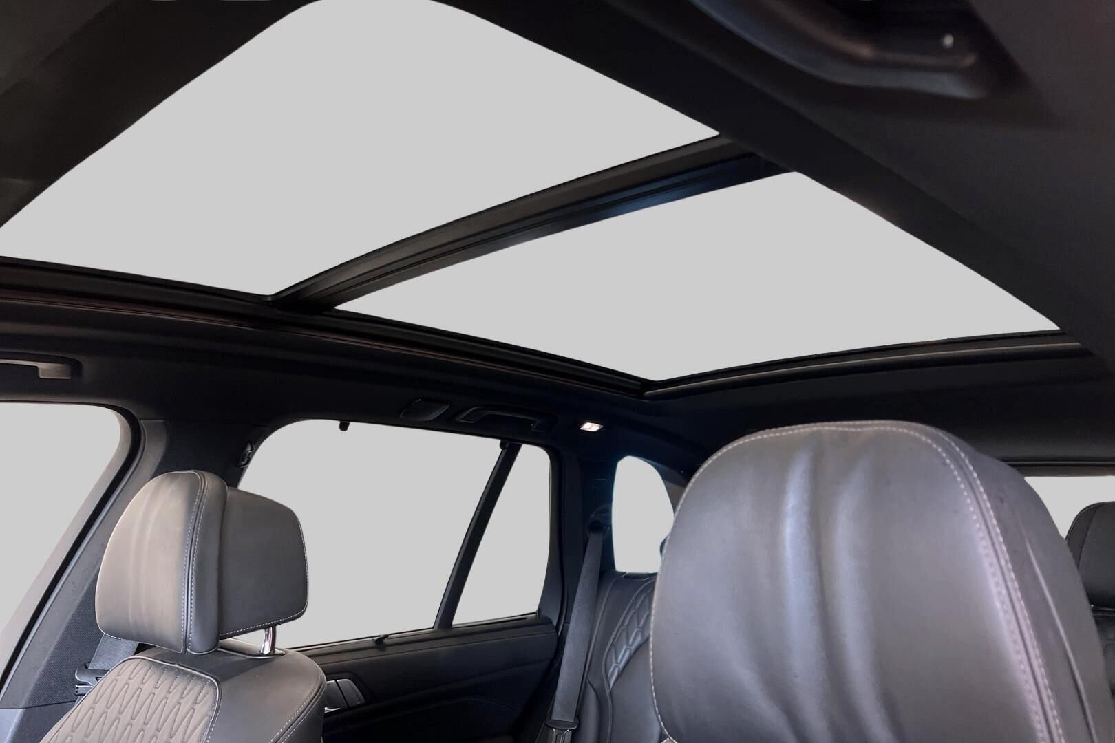 BMW X5 iso kuva 19