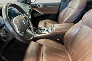 BMW X5 esikatselu 8