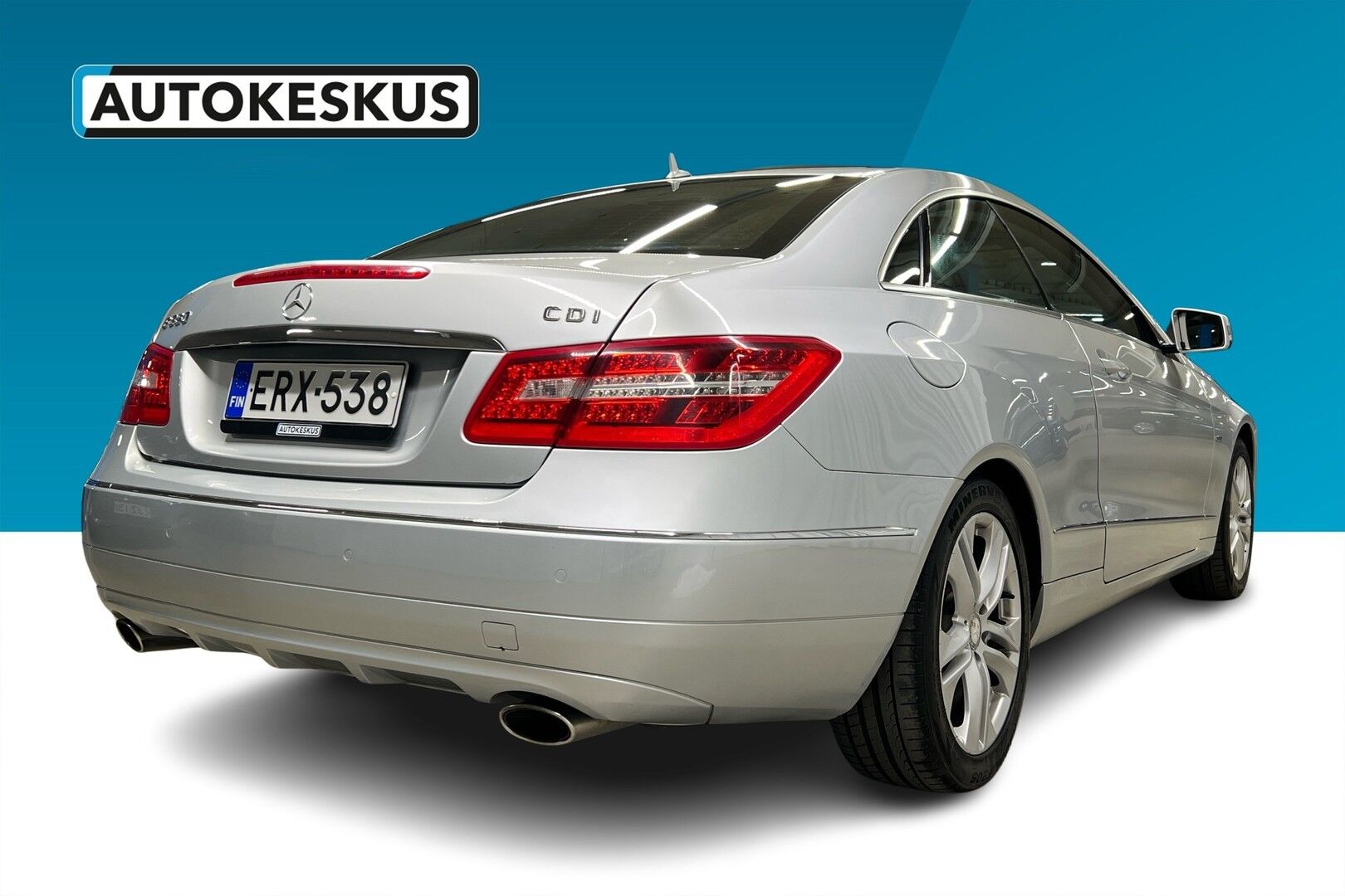 Mercedes-Benz E iso kuva 2