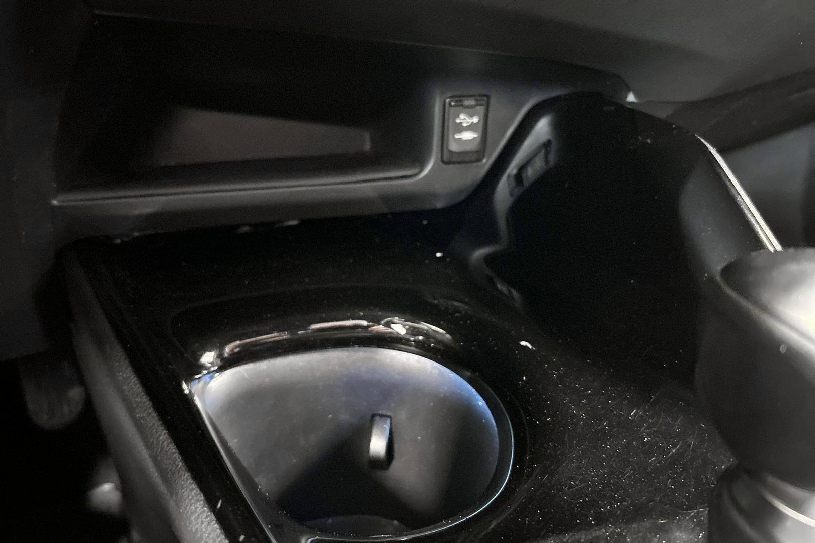 Toyota C-HR iso kuva 14