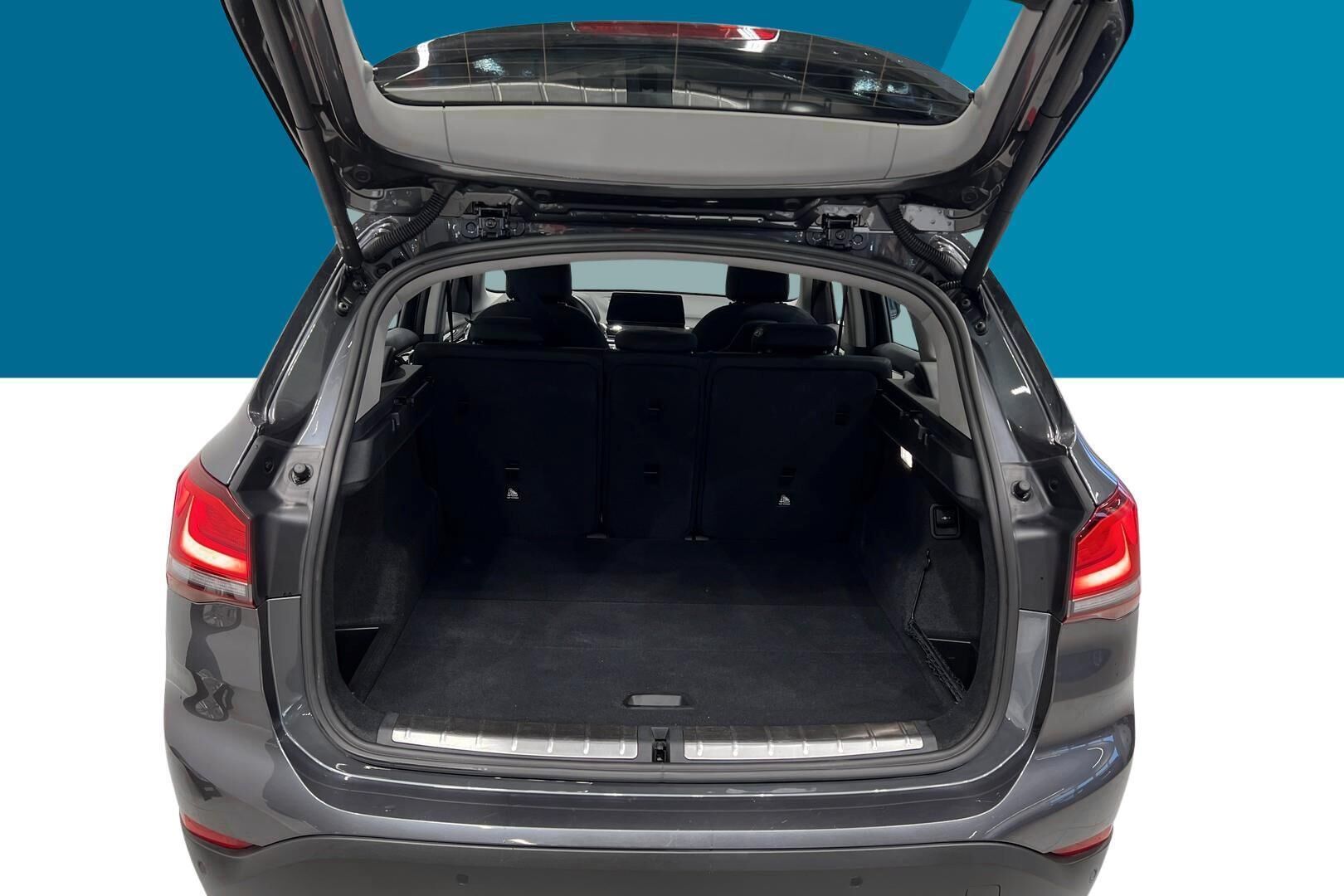 BMW X1 iso kuva 12
