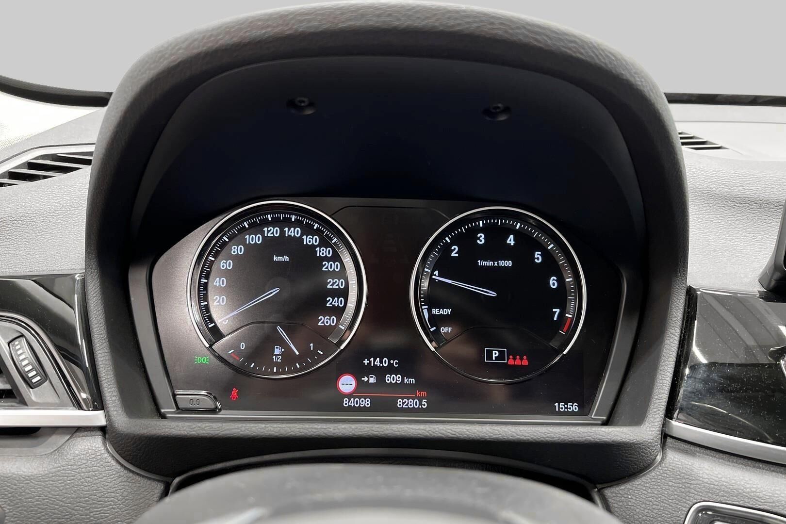 BMW X1 iso kuva 14