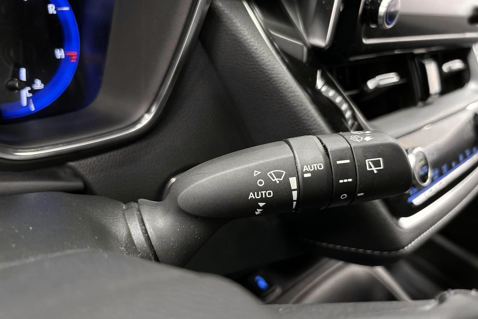 Toyota Corolla iso kuva 18