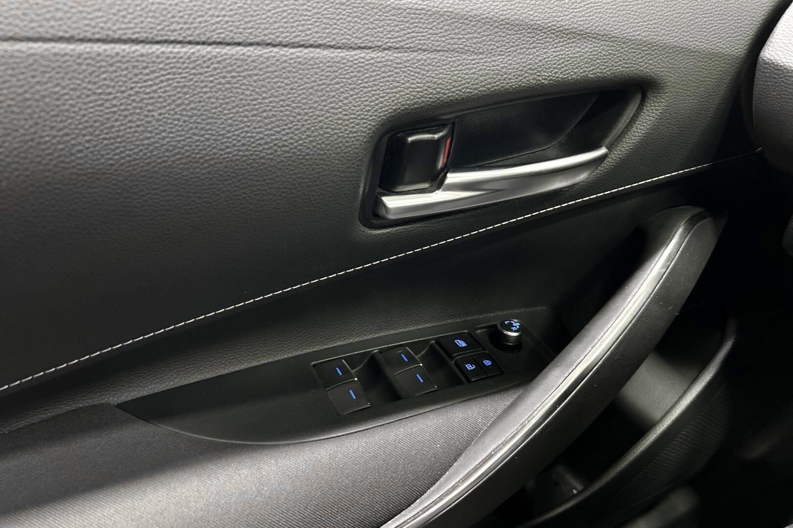 Toyota Corolla iso kuva 21