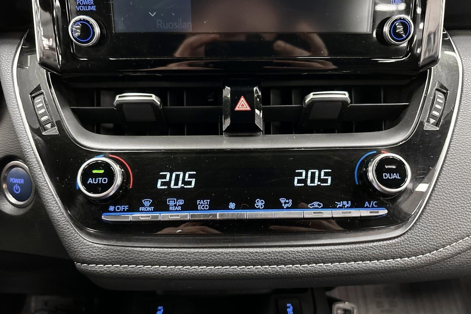 Toyota Corolla iso kuva 28