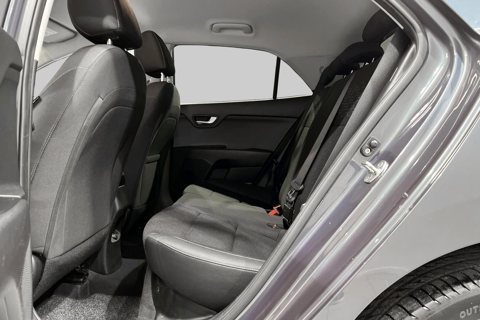 Kia Rio iso kuva 10