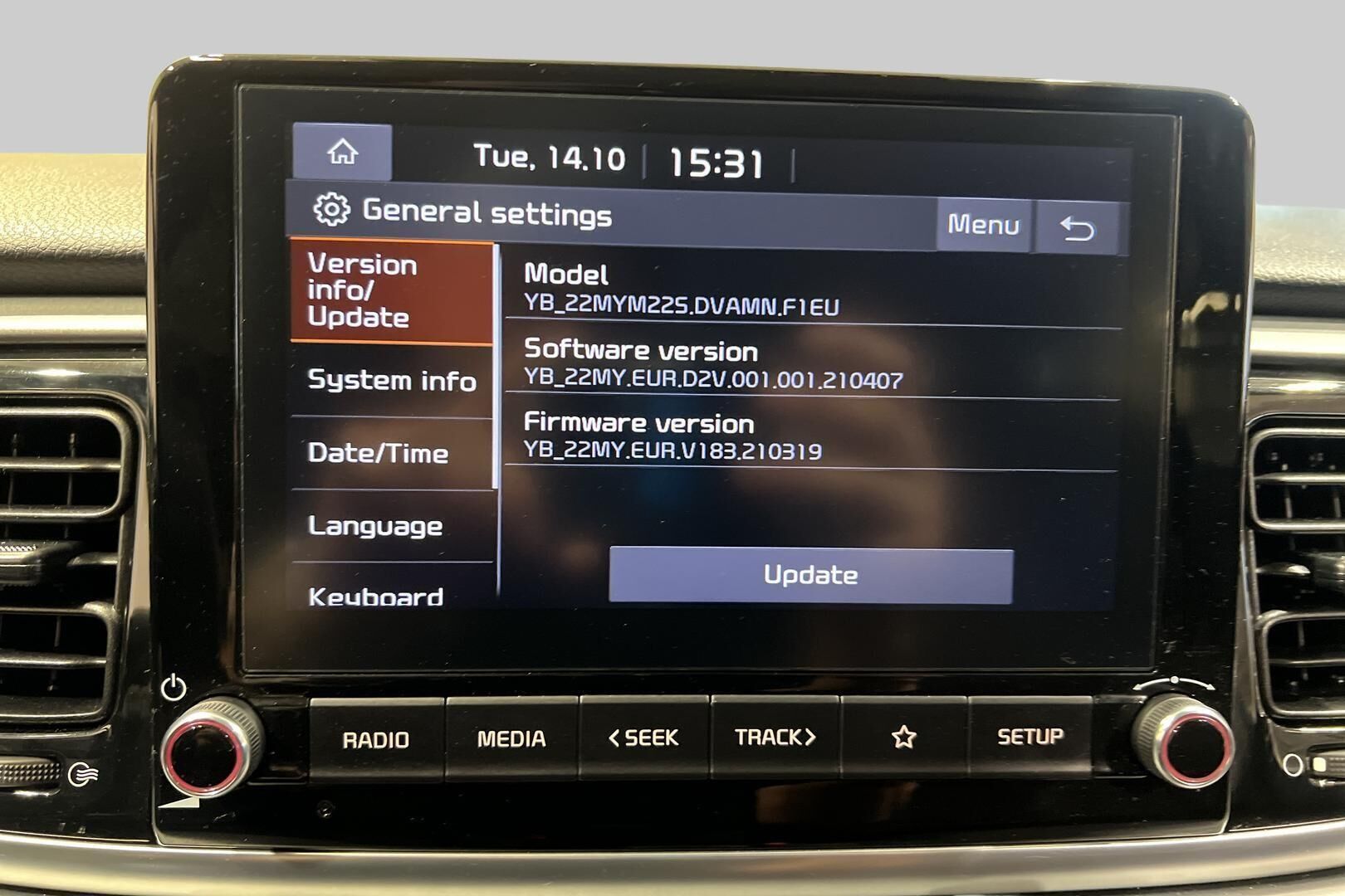 Kia Rio iso kuva 17