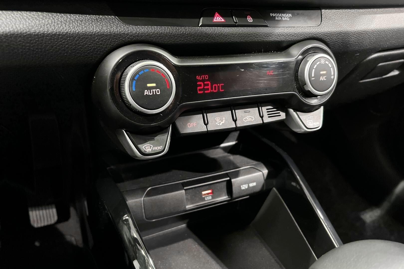 Kia Rio iso kuva 20