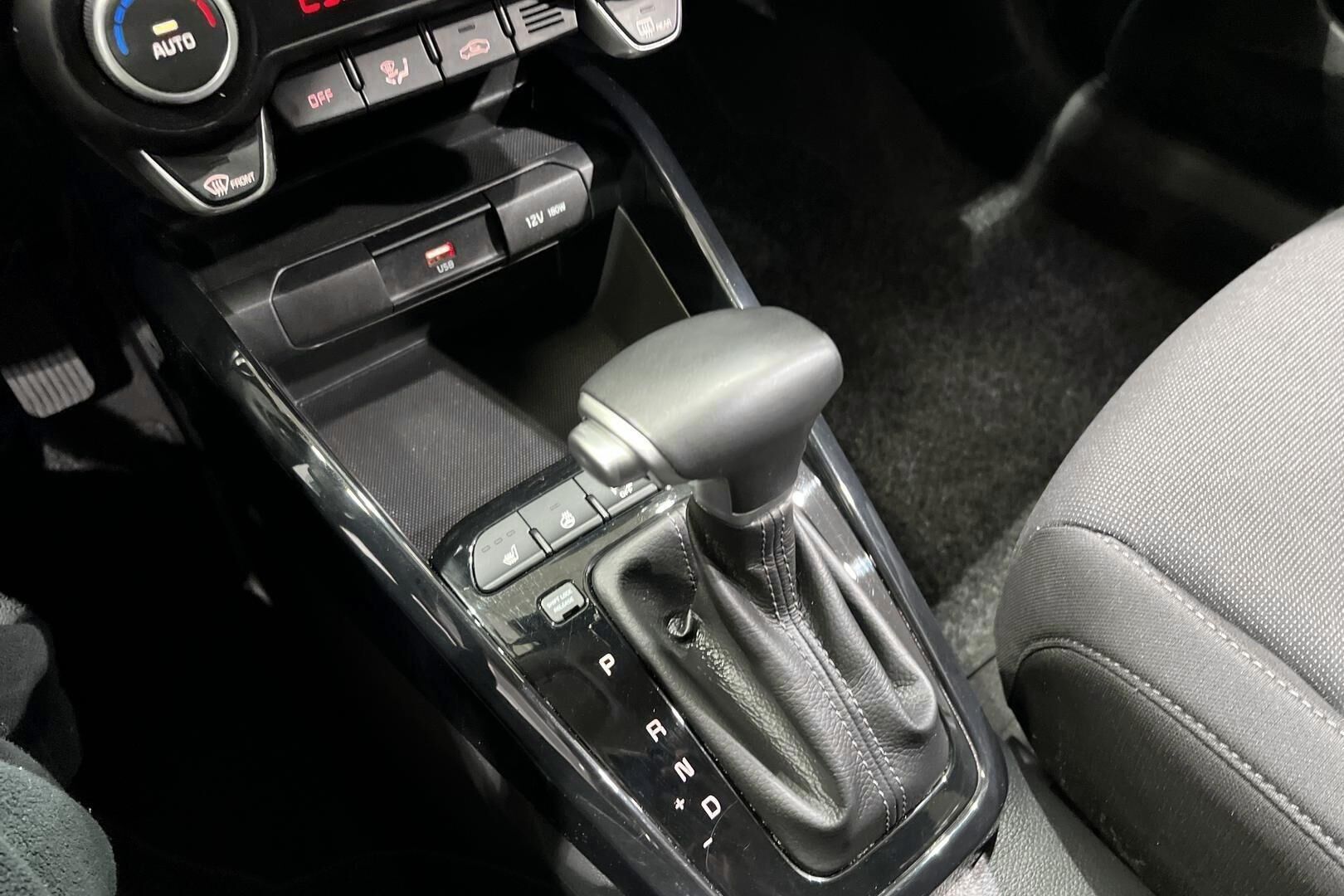 Kia Rio iso kuva 21